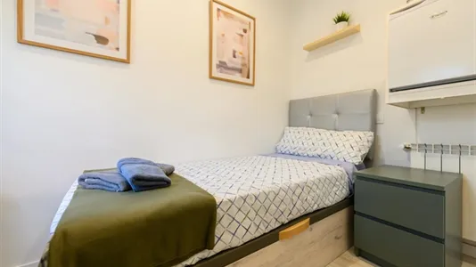 Rooms in Madrid San Blas - photo 8