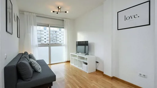 Apartments in L'Hospitalet de Llobregat - photo 2