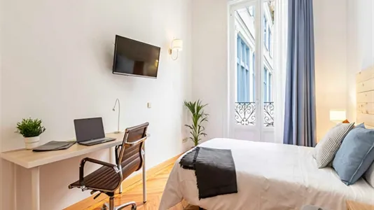 Rooms in Madrid Centro - photo 2
