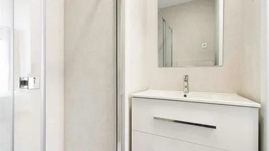 Rooms in Madrid Fuencarral-El Pardo - photo 6