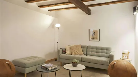 Rooms in Barcelona Eixample - photo 8