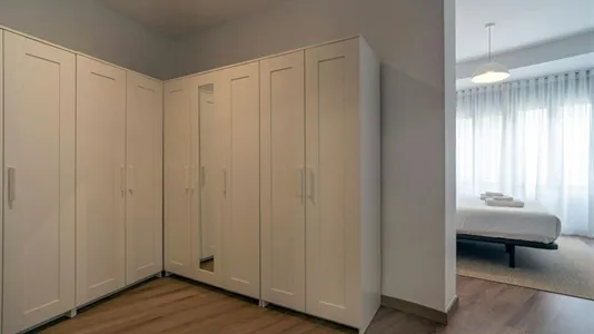 Apartments in Valencia Ciutat Vella - photo 6