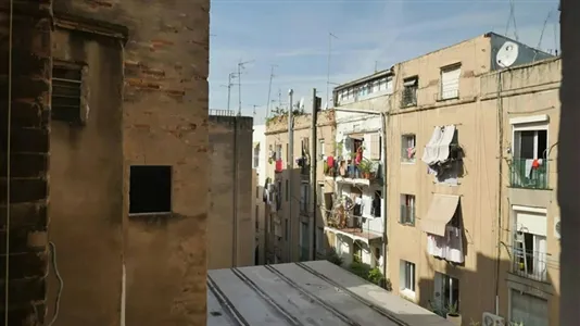 Rooms in Barcelona Ciutat Vella - photo 4