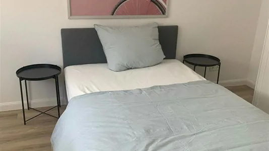 Rooms in Dusseldorf - photo 2