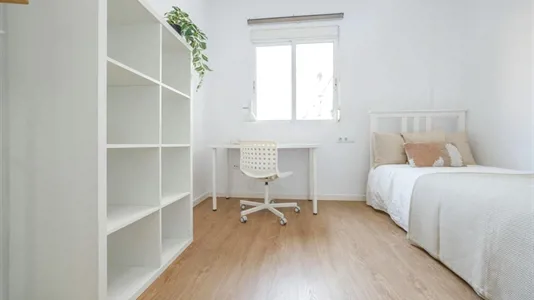 Rooms in Tavernes Blanques - photo 1