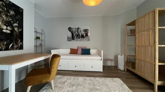 Rooms in Brussels Sint-Jans-Molenbeek - photo 1