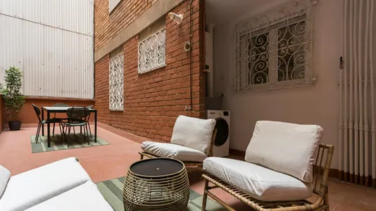 Rooms in Barcelona Eixample - photo 8