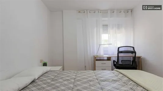 Rooms in Burjassot - photo 4