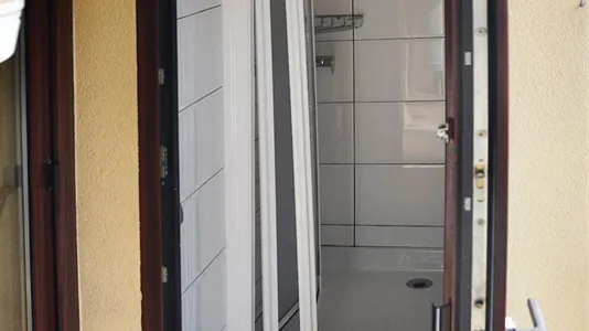 Rooms in Barcelona Ciutat Vella - photo 8