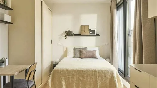 Apartments in Madrid Centro - photo 2