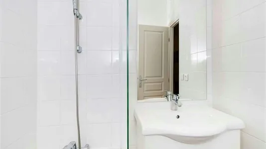 Rooms in Paris 15ème arrondissement - photo 7