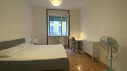 Room for rent in Milano Zona 4 - Vittoria, Forlanini, Milan