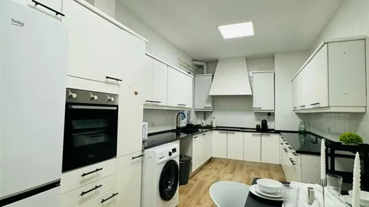 Rooms in Madrid Moncloa-Aravaca - photo 9