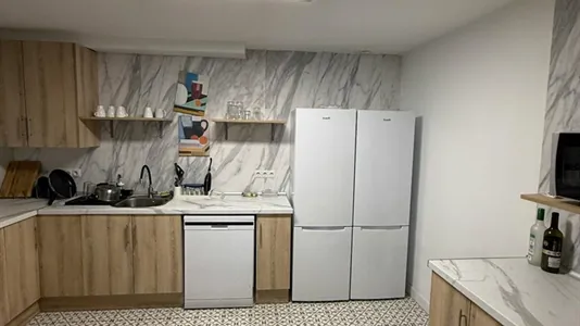 Rooms in Madrid Hortaleza - photo 10