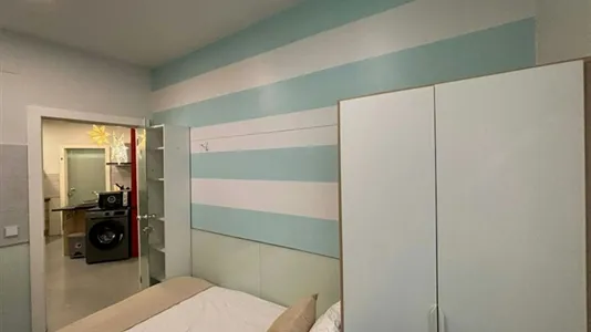 Rooms in Valencia Ciutat Vella - photo 10