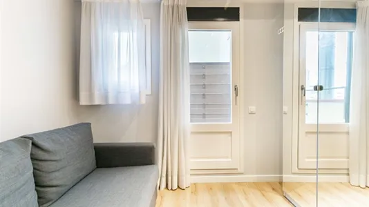 Apartments in Barcelona Eixample - photo 5