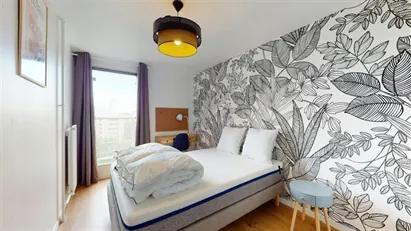 Room for rent in Nanterre, Île-de-France