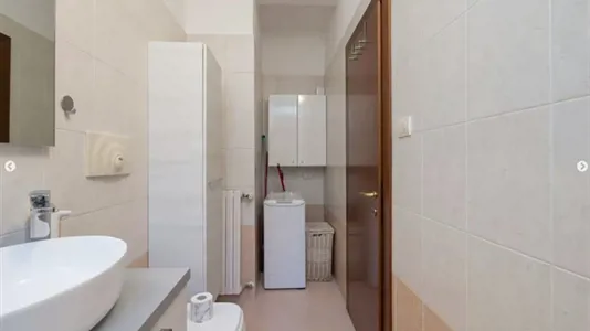 Apartments in Milano Zona 8 - Fiera, Gallaratese, Quarto Oggiaro - photo 3