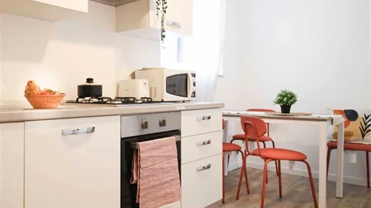 Houses in Vidigulfo - photo 5