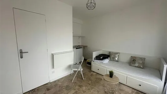 Apartments in Torcy - photo 2