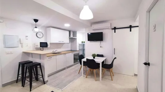 Rooms in Granada - photo 9