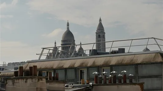 Apartments in Paris 18ème arrondissement - Montmartre - photo 10