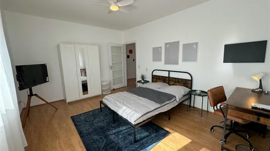 Rooms in Location is not specified - photo 1