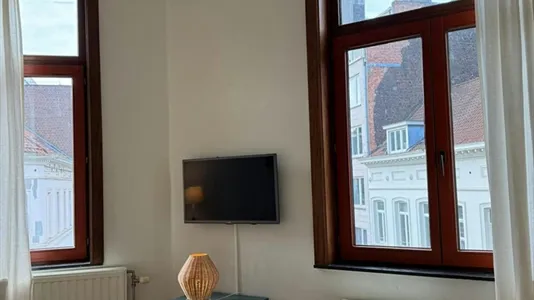 Apartments in Brussels Sint-Gillis - photo 2