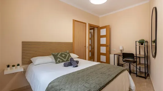 Rooms in Granada - photo 2