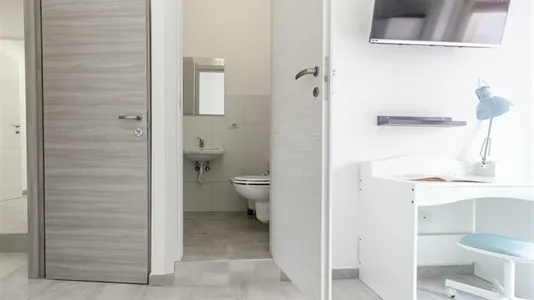 Rooms in Sassari - photo 8