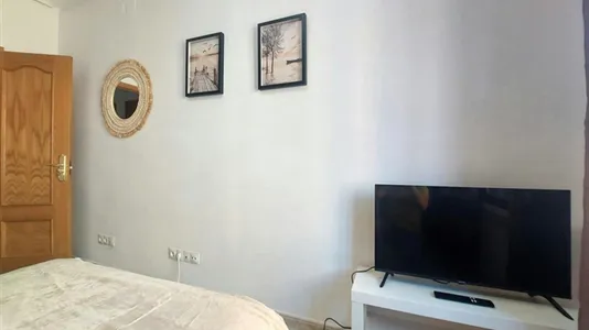 Rooms in Madrid Puente de Vallecas - photo 7