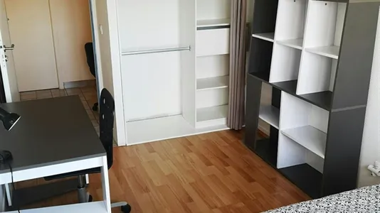 Rooms in Saint-Julien-en-Genevois - photo 3