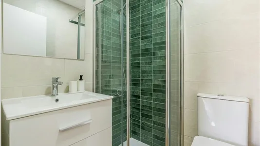 Rooms in Granada - photo 4