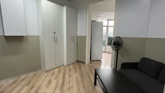 Rooms in Barcelona Eixample - photo 8