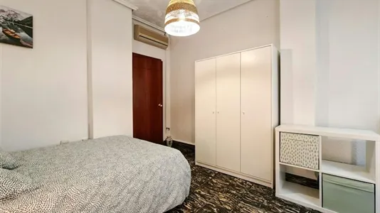 Rooms in Valencia L'Eixample - photo 5