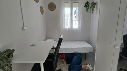 Rooms in Sevilla Casco Antiguo - photo 2