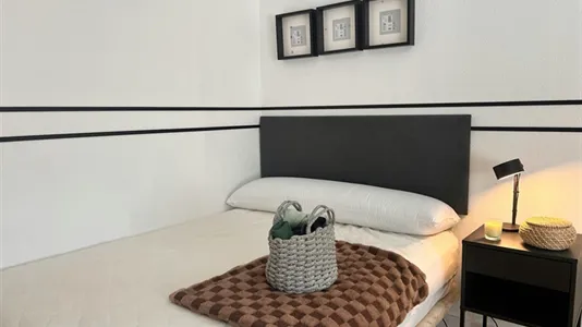 Rooms in Madrid Tetuán - photo 9