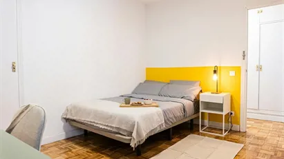 Room for rent in Madrid Retiro, Madrid