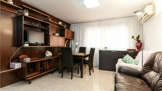 Rooms in Cornellà de Llobregat - photo 10