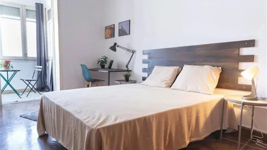 Rooms in Barcelona Eixample - photo 1