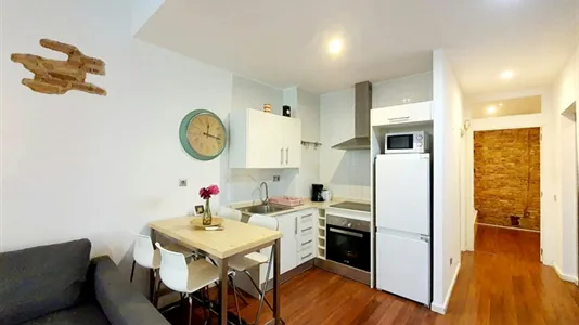 Apartments in Barcelona Ciutat Vella - photo 7