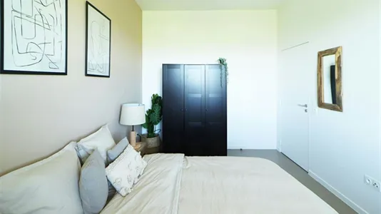 Rooms in Paris 19ème arrondissement - photo 2