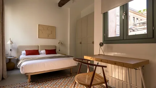 Apartments in Barcelona Ciutat Vella - photo 6