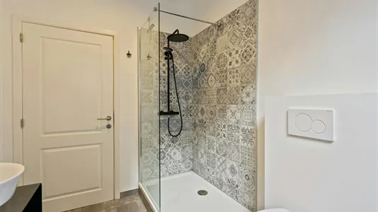 Rooms in Stad Brussel - photo 4