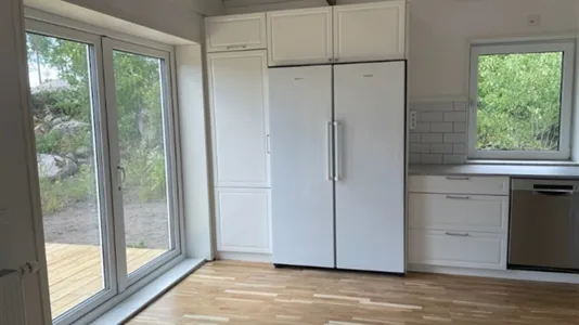 Houses in Heby - photo 5