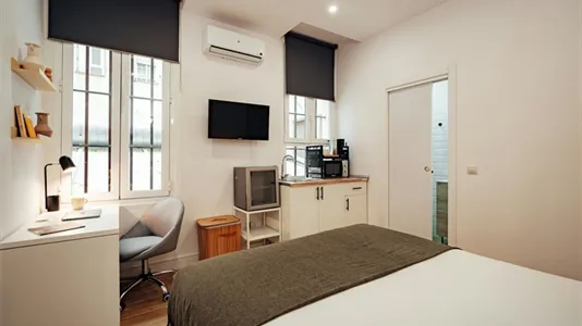 Rooms in Madrid Retiro - photo 3