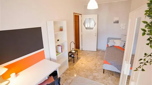 Rooms in Lecco - photo 7