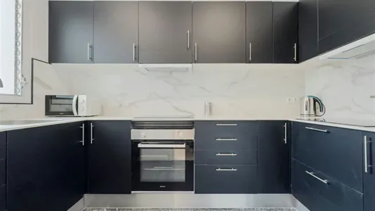 Rooms in Barcelona Eixample - photo 10