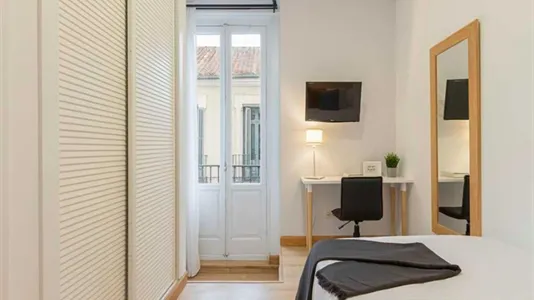 Rooms in Madrid Centro - photo 5
