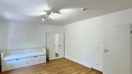 Rooms in Augsburg - photo 2